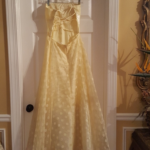 Long dress - Picture 2 of 2